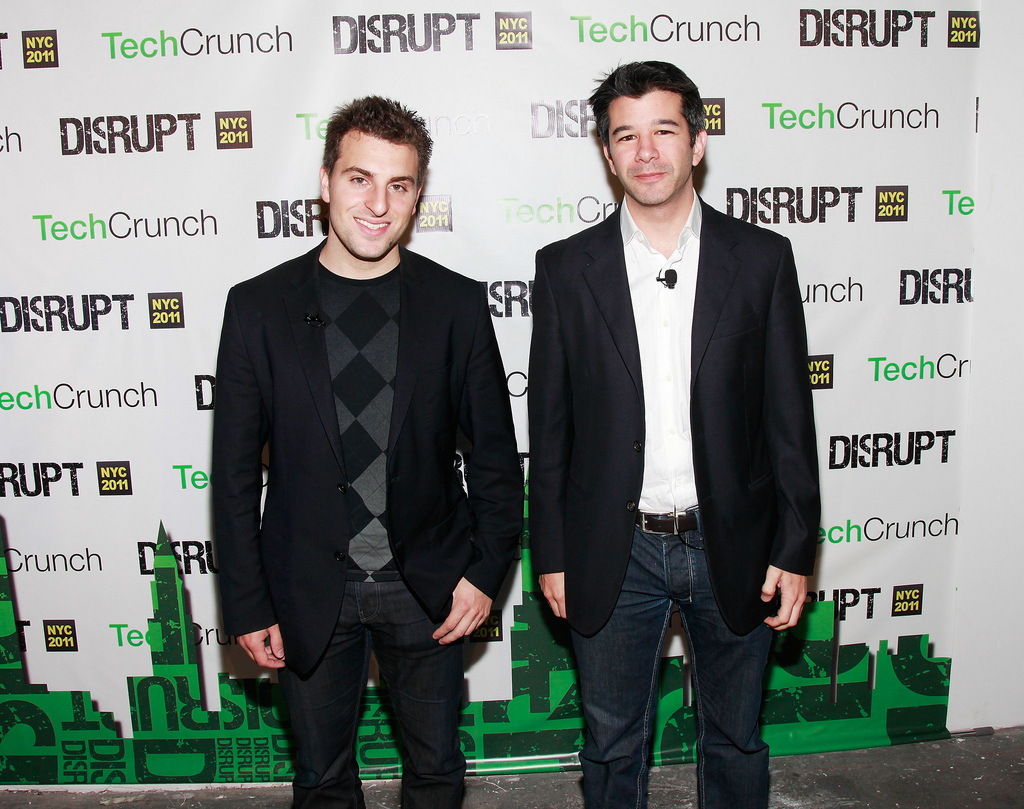 シェアリングエコノミーを代表する2人―Airbnbの創業者Brian Chesky（左）とUberの創業者Travis Kalanick（右）
